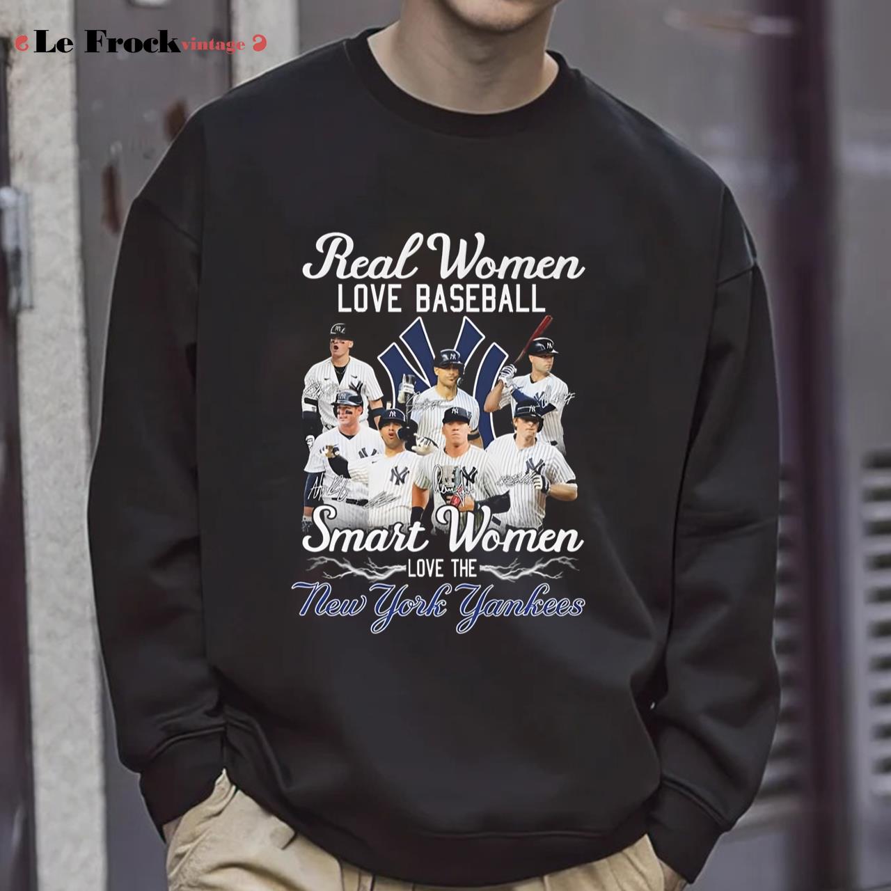 Real Women Love Baseball Smart Women Love The New York Yankees T-Shirt 2022